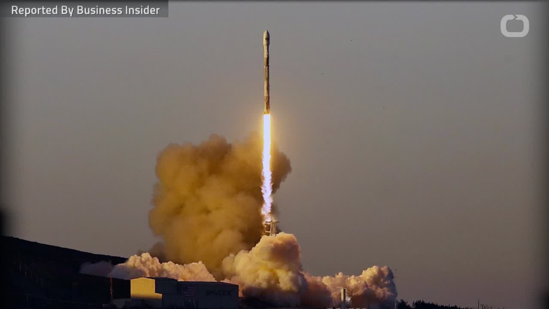 SpaceX Launches Giant Internet-Beaming Satellites
