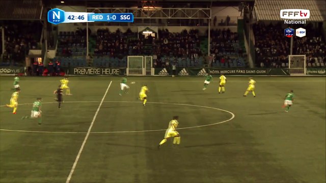 Le doublé pour SANE. Suite à une bonne combinaison sur le coté gauche, SANE ajuste une frappe de l'extérieur de la surface qui trompe SALAMONE. 2-0 pour le Red Star !!!