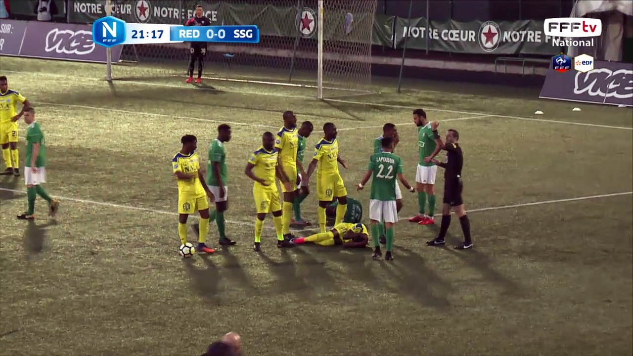 Choc entre SANE et OUEDRAOGO, ce dernier reste au sol.