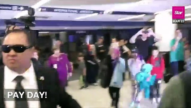 Kourtney Kardashian’s Boyfriend Demands His 'Allowance' Is Raised