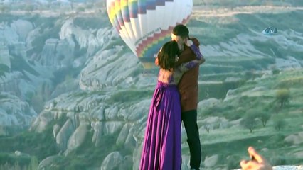 Kapadokya'da Acayip Olay! Kırgız Kadın Erkek Arkadaşını Tokatladı