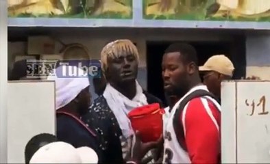 Regardez la sortie de Balla Gaye 2 de sa maison