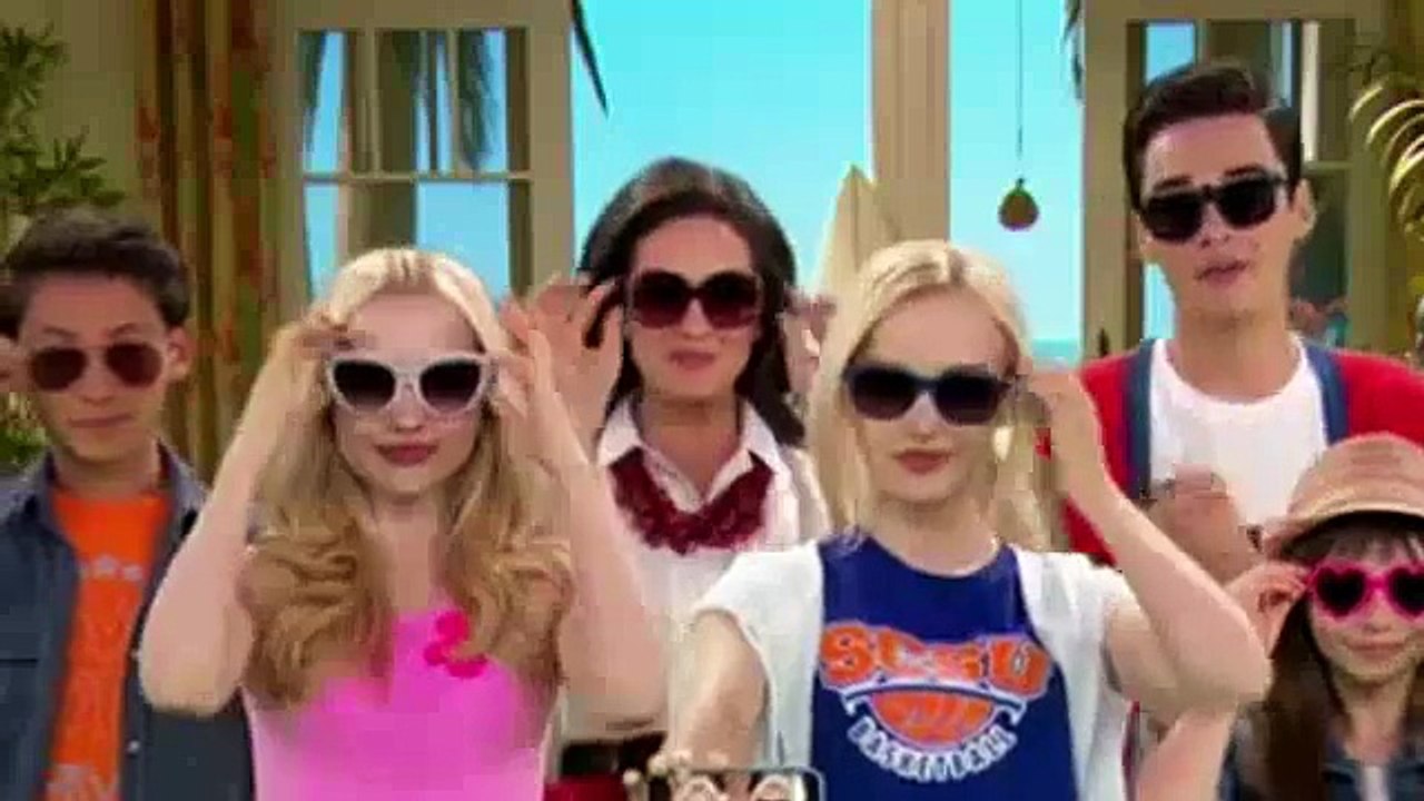 Liv And Maddie S04E06 Cali Christmas-A-Rooney