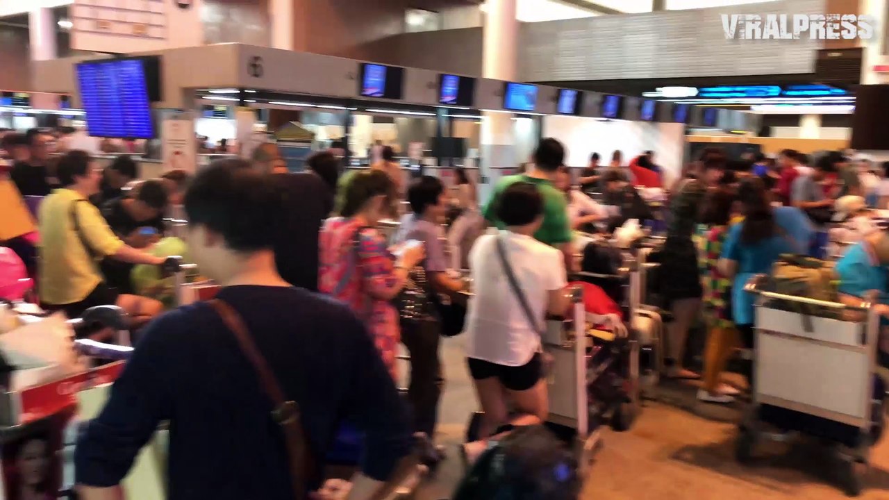 Huge Queue At Airport