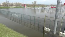 Edirne Tunca Nehri 'Kırmızı Alarm' Seviyesinde Akmaya Devam Ediyor-Hd