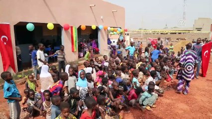 Cansuyu, Mali'de okul ve cami açtı - BAMAKO