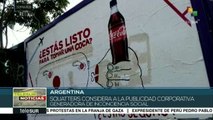 Jóvenes argentinos utilizan las calles para hacer contra-publicidad