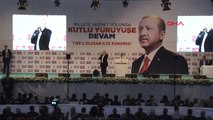 İzmir Başbakan Yıldırım Vatandaşın Çay Davetini Geri Çevirmedi
