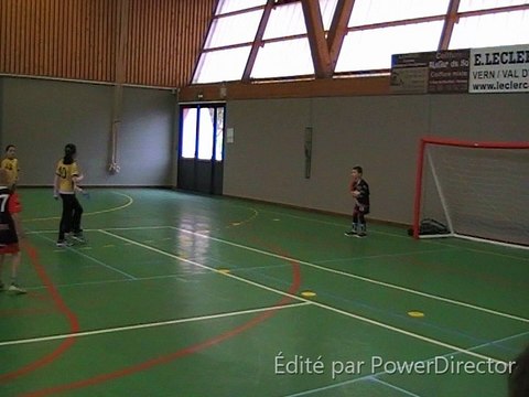 Plateau école de hand samedi 24 mars 2018 : but de Jean-François