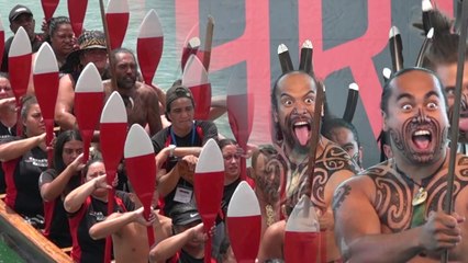 사람과 사람을 잇는 마오리족 전통 카누 축제 / YTN