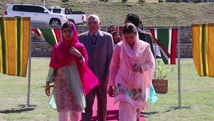 Malala vuelve al valle paquistaní del Swat a 5 años de atentado