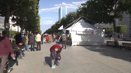 Tunus'ta "Filistin Toprak Günü" Gösterisi