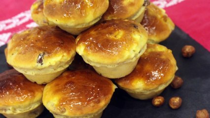 Brioches à la noisette et raisins secs fait maison