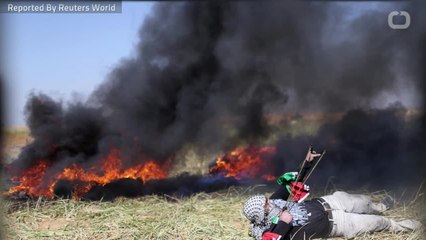 Israeli Troops Wound Dozens On Gaza Border