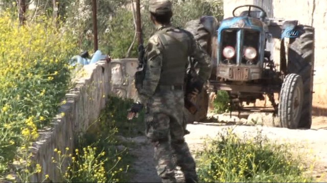 - Afrin'de Bombalı Tuzaklara Meti Timi Göz Açtırmıyor- Sivil Vatandaşların Evlerine Konulan Tuzaklar, Bomba Arama Köpeği ‘kaplan’ Tarafından Bulunuyor
