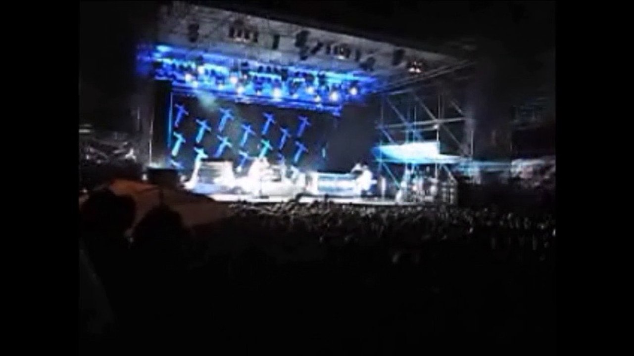 Muse - New Born, Rome Tennis Stadium, 06/12/2004