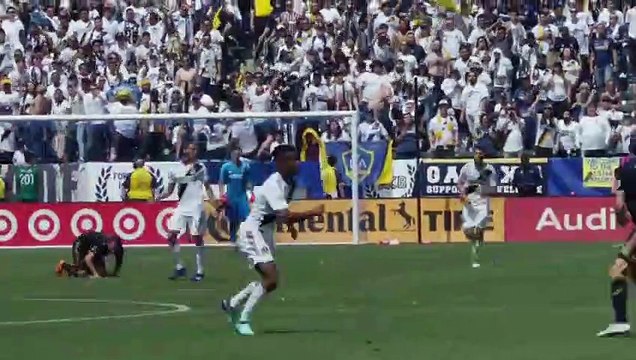 Zlatan Ibrahimovic scores FIRST EVER MLS goal for LA Galaxy