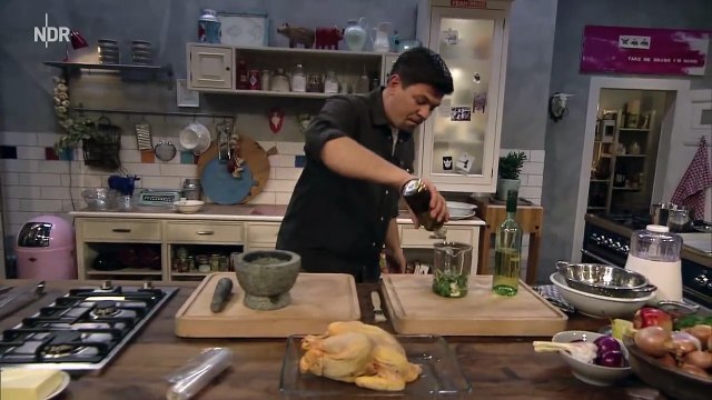 Tim Mälzer kocht! vom 31.03.2018 Olivenhuhn im Bratschlauch