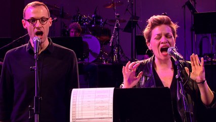 Opéra Porno - La barque par Lara Neumann, Flannan Obé avec François-Michel van der Rest, Jean-Paul Muel