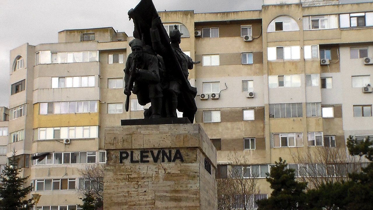 Heroes monument
