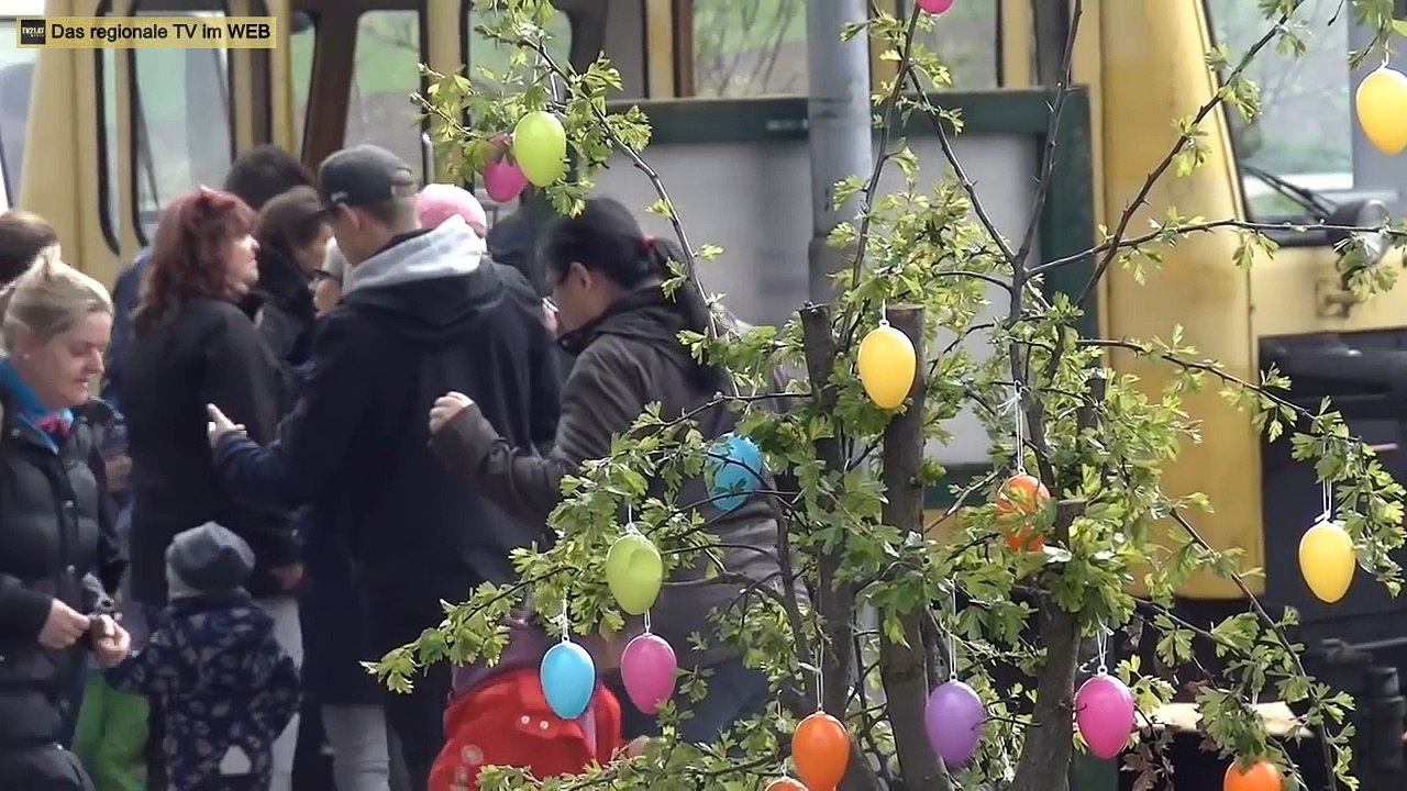 Der Osterhase kommt mit dem Zug - Osterfest in Aspern an der Zaya
