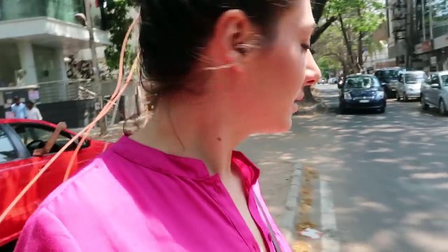 EATING INDIAN FOOD WITH HANDS DAY 811 _ TRAVEL VLOG IV