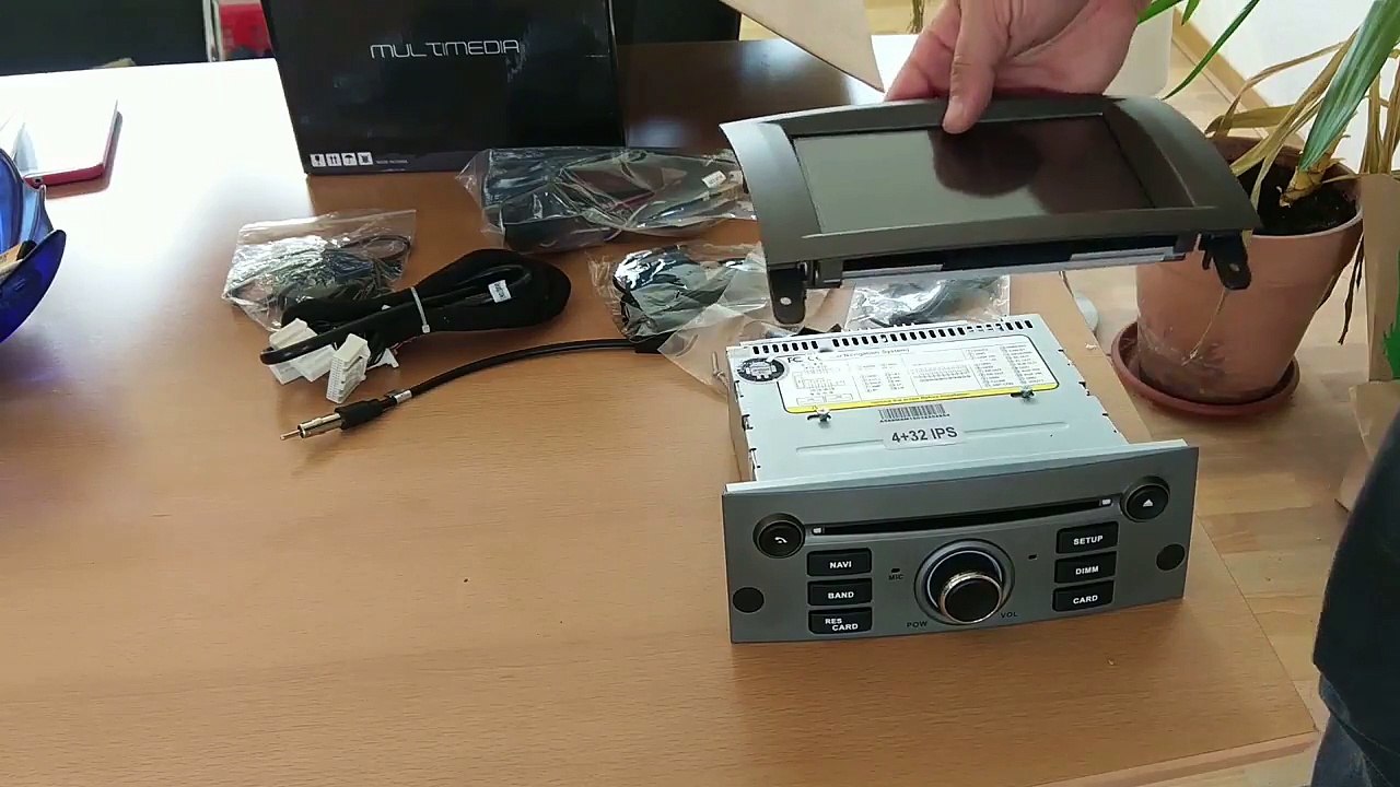 Peugeot 407 - Android Radio Einbau