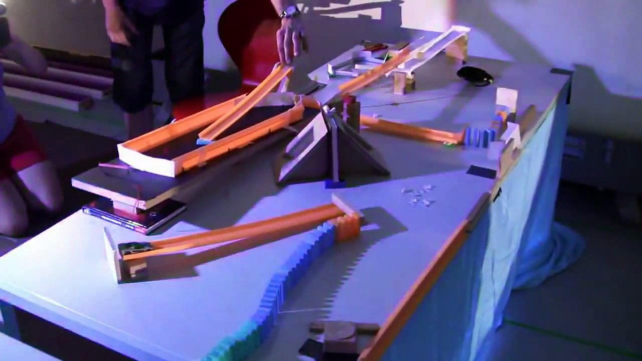 125.000 Domino taşı ile muhteşem bir gösteri