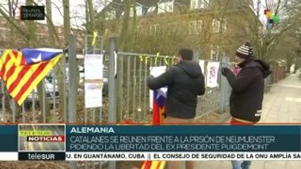 Catalanes se manifiestan en Alemania en solidaridad con Puigdemont