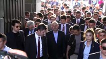 Dışişleri Bakanı Çavuşoğlu,  Sur ilçesindeki esnafı ziyaret etti - DİYARBAKIR