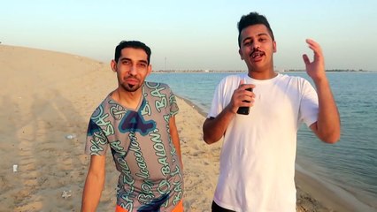 ردة فعل أذكى كلب في العالم اذا غرق صاحبه في البحر !! انصدمنا