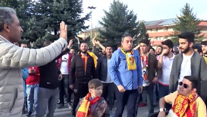 Kayserispor, Fenerbahçe maçı hazırlıklarını tamamladı - Özhaseki'nin ziyareti - KAYSERİ