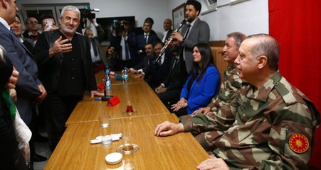 Ünlüler, Erdoğan'la Sınırın Sıfır Noktasında "Bil Oğlum" Türküsünü Dinledi