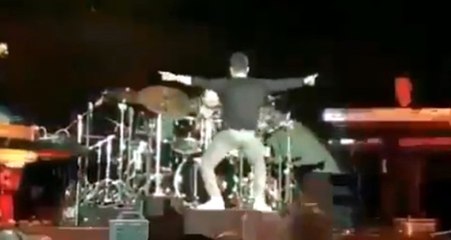 Tarkan, Kalça Dansıyla Almanya'yı Salladı!