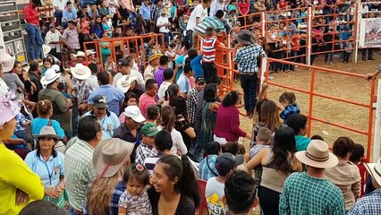 Jaripeo  show de Marisol Trujillo  ex integrante de las nenas de caña el salvador family parte 5
