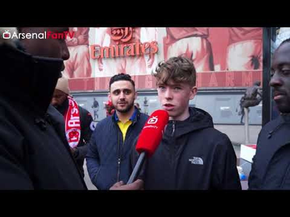 Arsenal 3-0 Stoke City | Was Aubameyang Right To Give Up His Hat Trick For Lacazette? (Fans React)