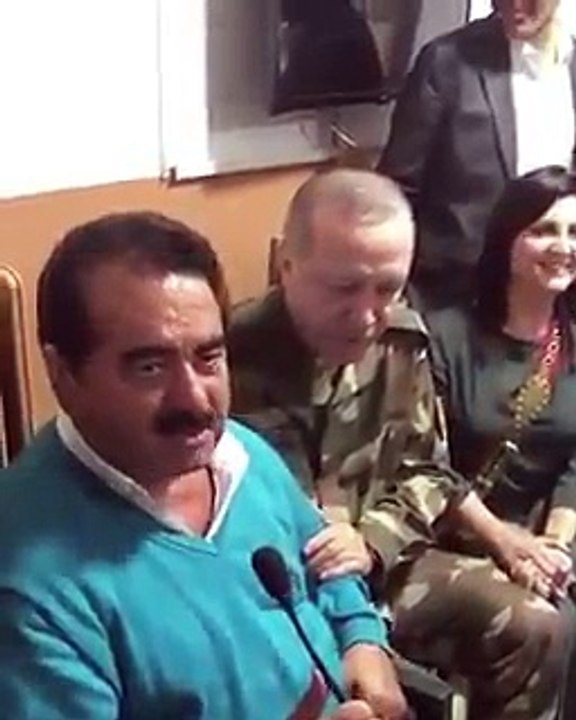 İbrahim Tatlıses’ten sınırda türkü: Baktın Afrin hoş değil Münbiç’i dolaş da gel