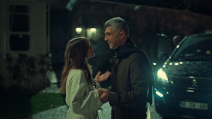 İstanbullu Gelin 43. Bölüm Süreyya'ya Serenat