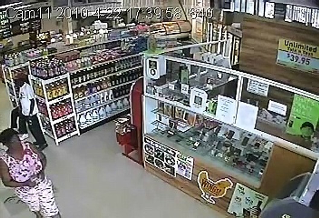 5 and 7 years old boys stealing cell phones