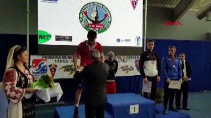 Milli takım kafilesine çirkin saldırı