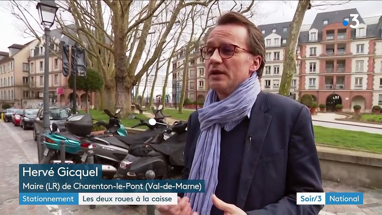 Stationnement : les deux roues à la caisse