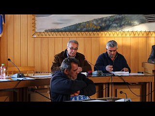 Καθαρό το νερό στο Ακραίφνιο. Ανταλλαγή "πυρών" στο δημοτικό συμβούλιο