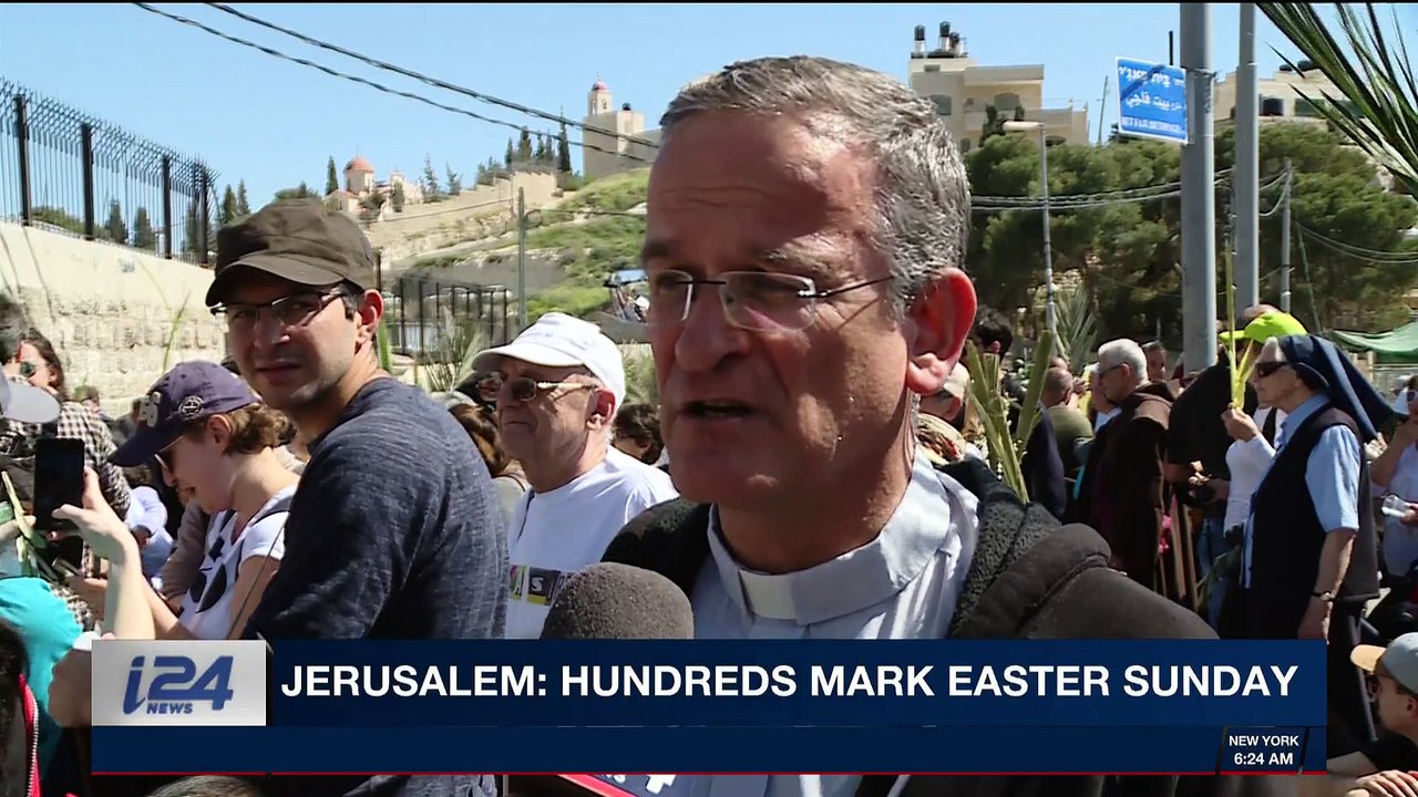 i24NEWS DESK | Jerusalem: hundreds mark Easter Sunday | Monday, April 2nd 2018