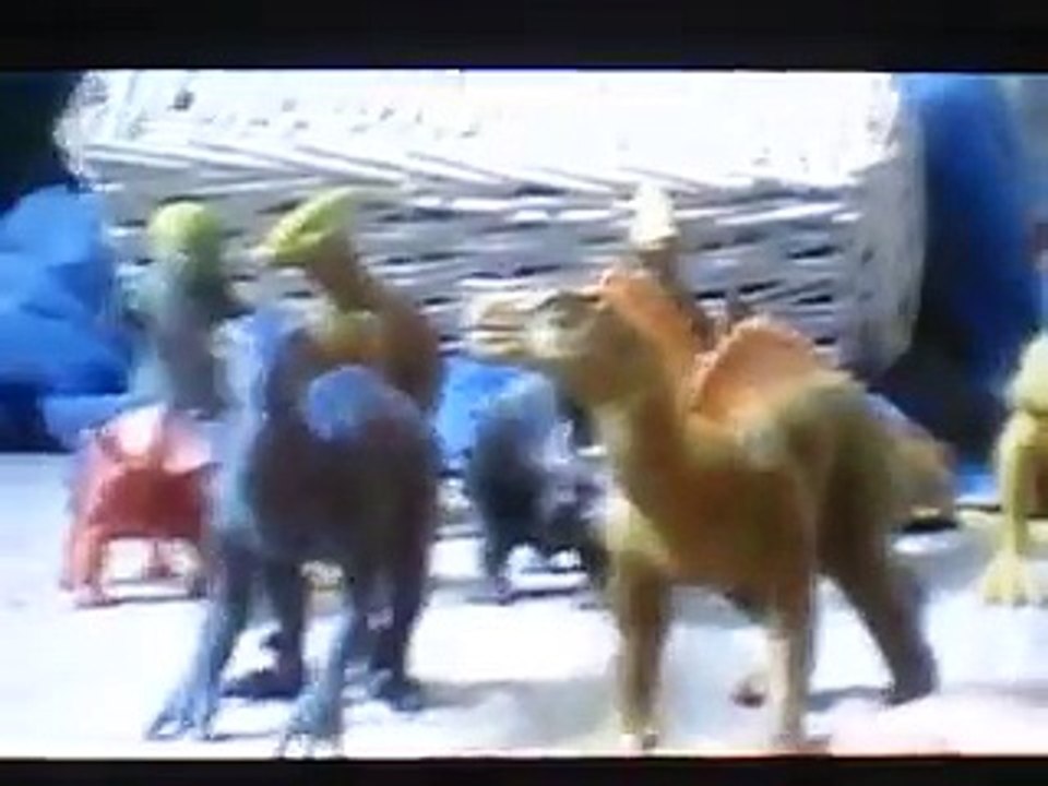 Disney Dinosaur The Battle: toy style