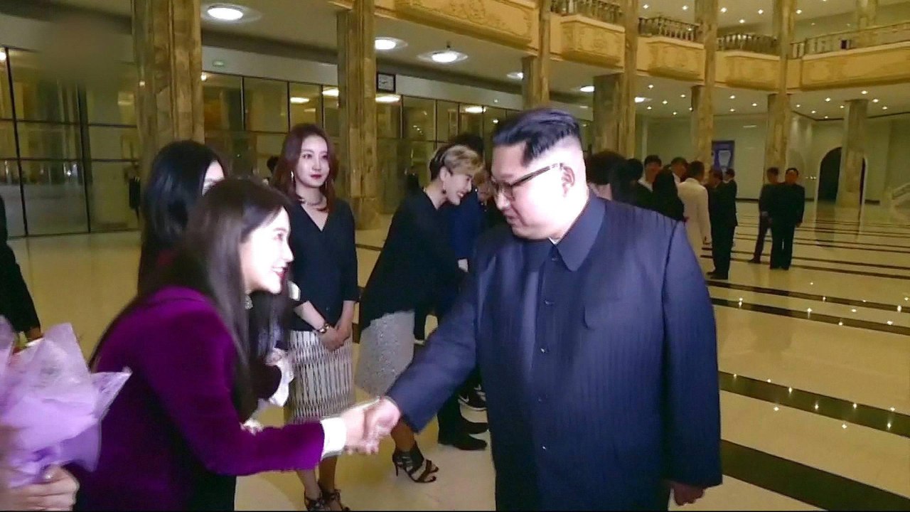 S Korean K-pop stars perform for Kim Jong-un in Pyongyang