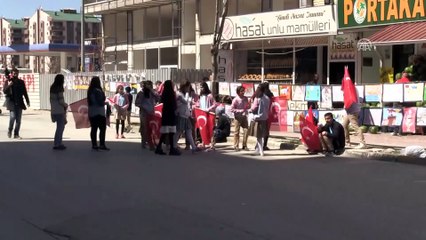 '11 bin çocuk, 11 bin resimle' rekorlar kitabına girdi - VAN