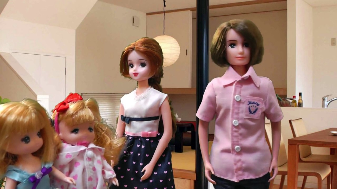 リカちゃん人形 アニメ☆ミキちゃんマキちゃんパパ.おねしょしちゃった？☆おもちゃ ハウス おもしろ