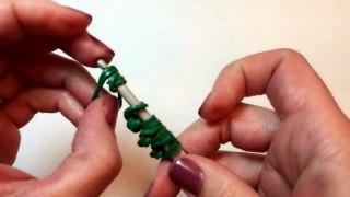 Four Leaf Clover Shamrock Charm Without the Rainbow Loom - St Patricks Day!
