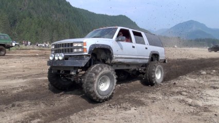 Len Burban and the prophecy of mud. Dirt Church.