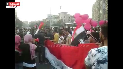 وصول مسيرة أهالى الزيتون لميدان روكسى احتفالا بفوز السيسي